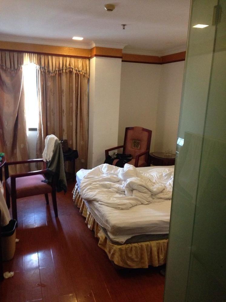 Baojiang Yingbin Hotel Zhuhai Exterior photo